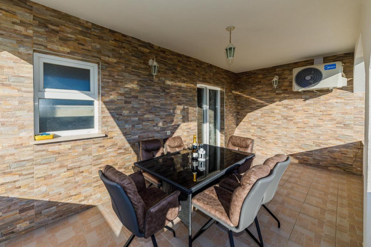 Villa Lamarin Kastela Ngoại thất bức ảnh