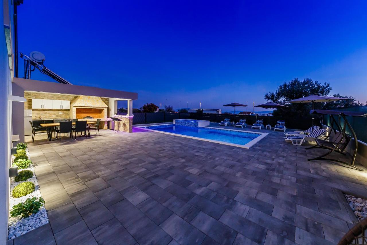 Villa Lamarin Kastela Ngoại thất bức ảnh