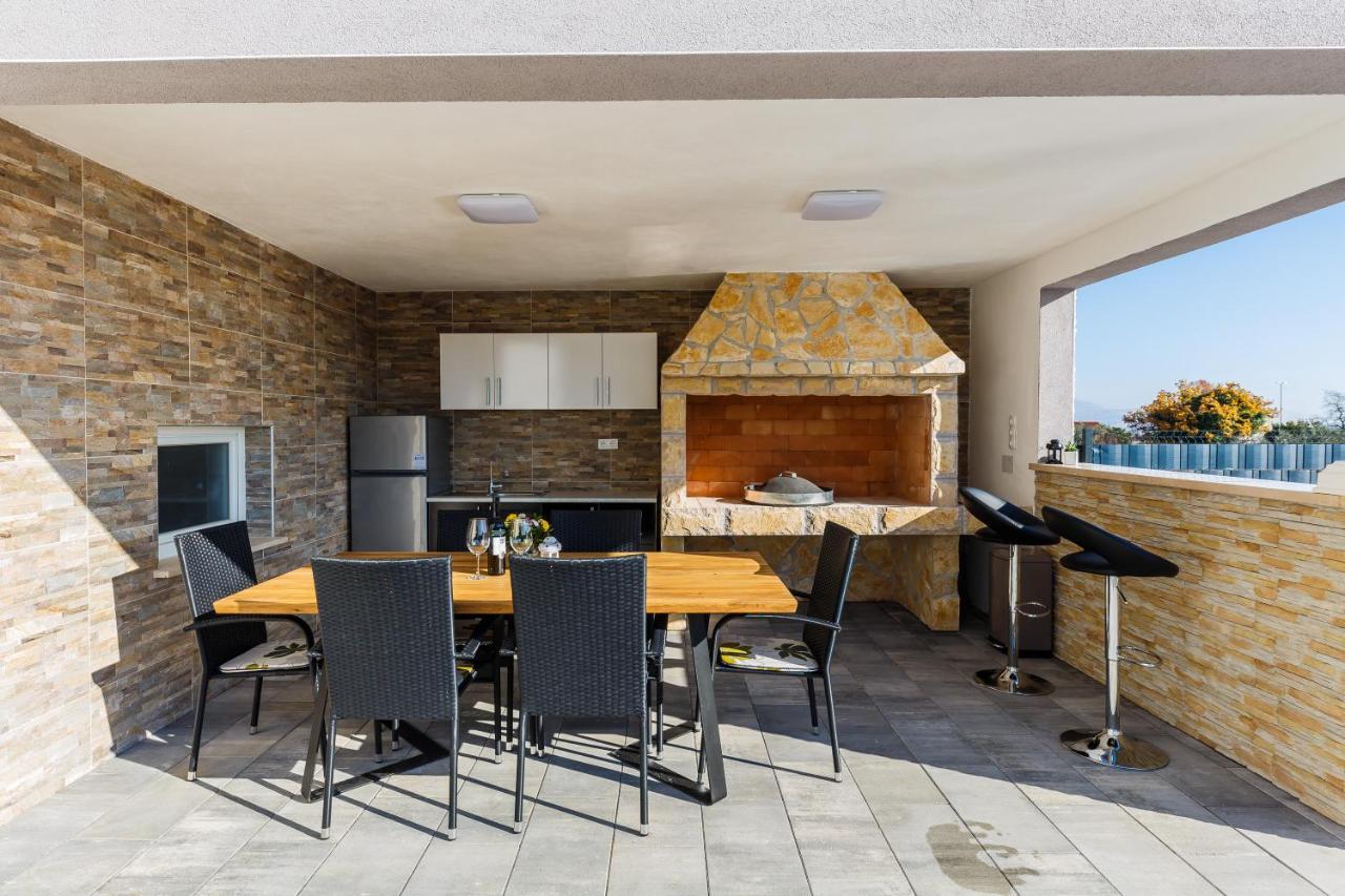 Villa Lamarin Kastela Ngoại thất bức ảnh