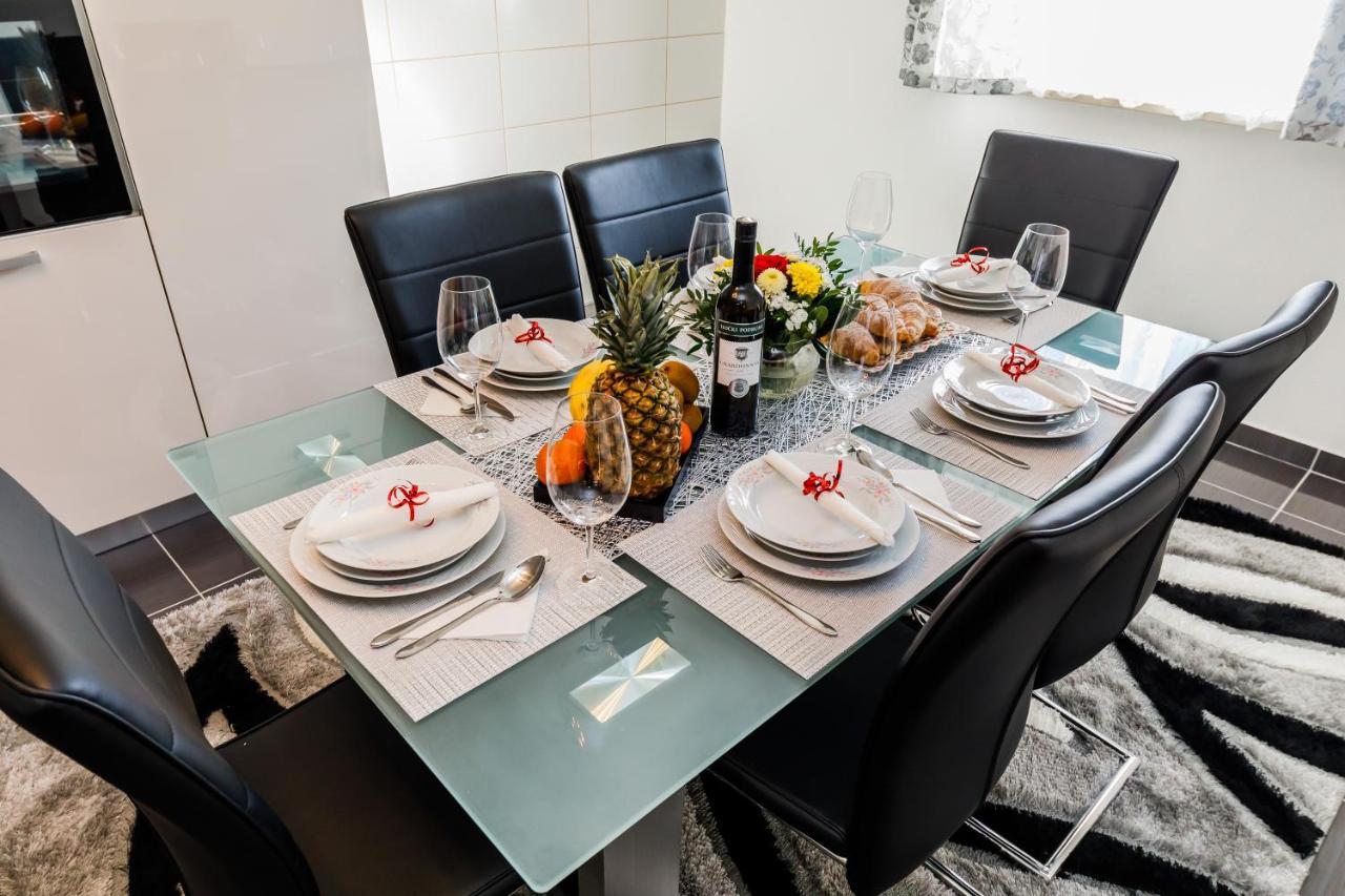 Villa Lamarin Kastela Ngoại thất bức ảnh